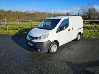 Photo of Nissan NV200